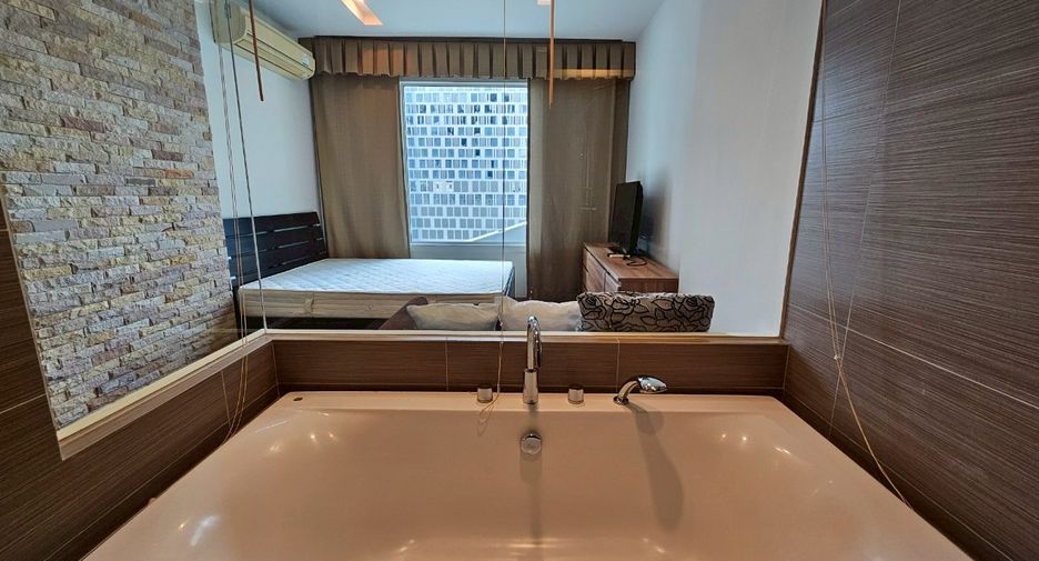 For rent and for sale 2 bedrooms condo in Khlong Toei, Bangkok