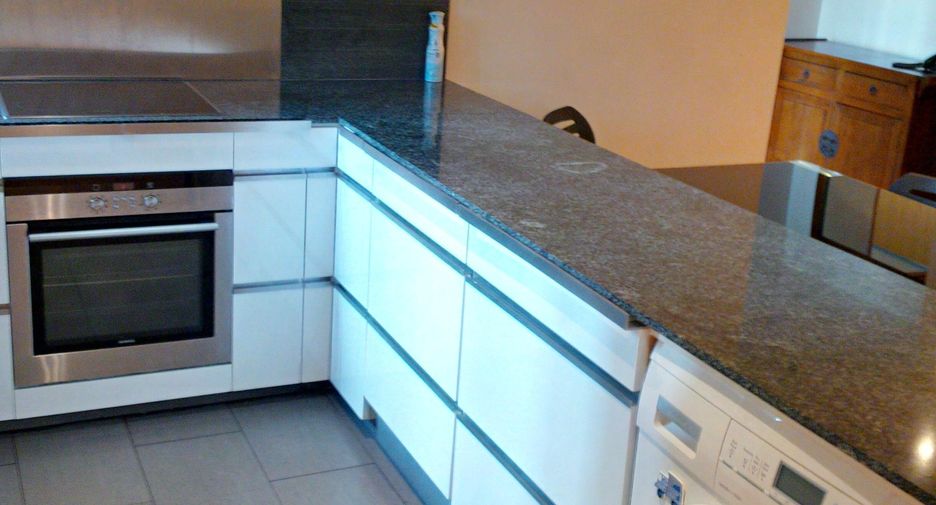 For rent 2 bedrooms condo in Sathon, Bangkok