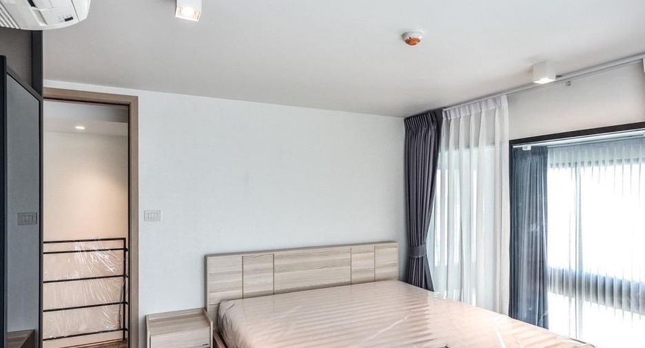 For rent 2 bedrooms condo in Sathon, Bangkok
