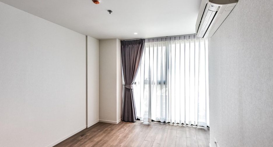 For rent 2 bedrooms condo in Sathon, Bangkok