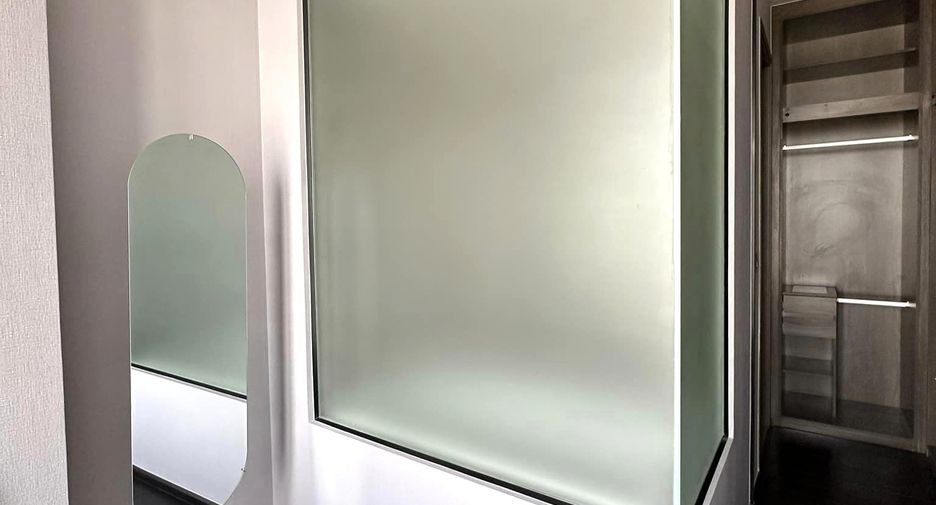Condo en alquiler y en venta de 2 habitaciones en Watthana, Bangkok
