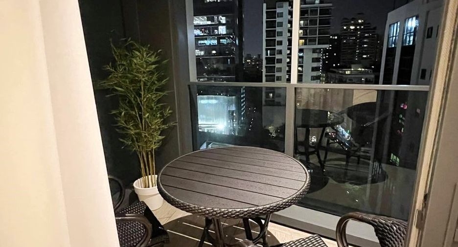 Condo en alquiler de 1 habitaciones en Khlong Toei, Bangkok