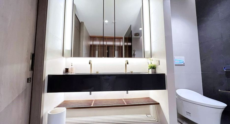 Condo en alquiler de 1 habitaciones en Khlong Toei, Bangkok