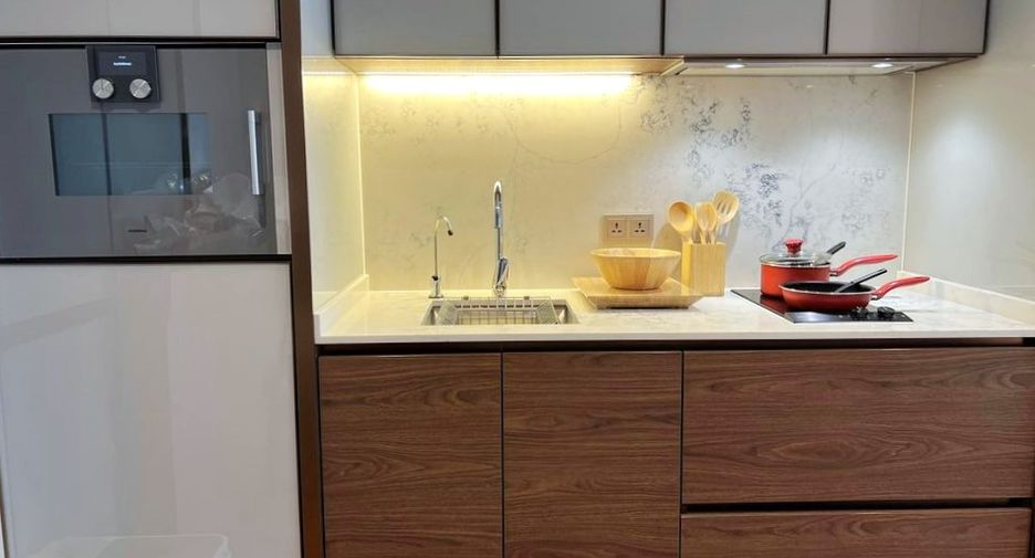 Condo en alquiler de 1 habitaciones en Khlong Toei, Bangkok