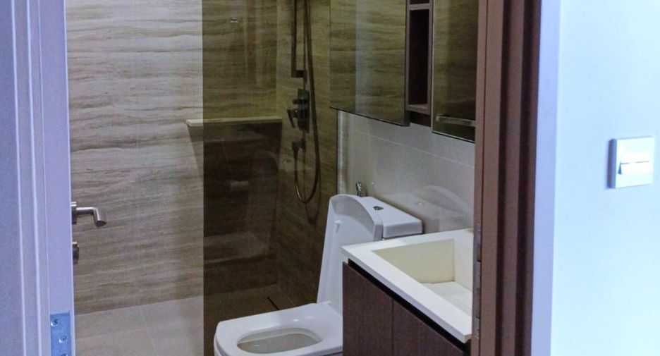 For rent and for sale 2 bedrooms condo in Khlong Toei, Bangkok
