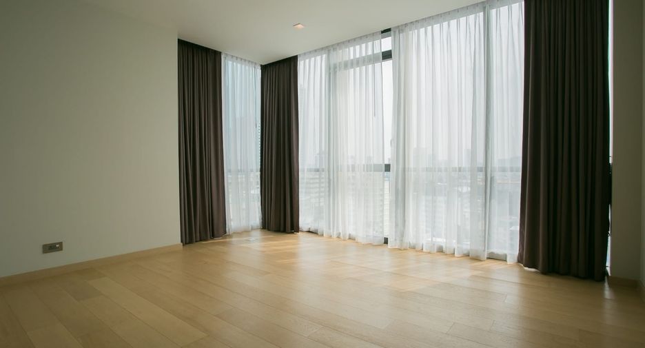 For rent and for sale 2 bedrooms condo in Watthana, Bangkok