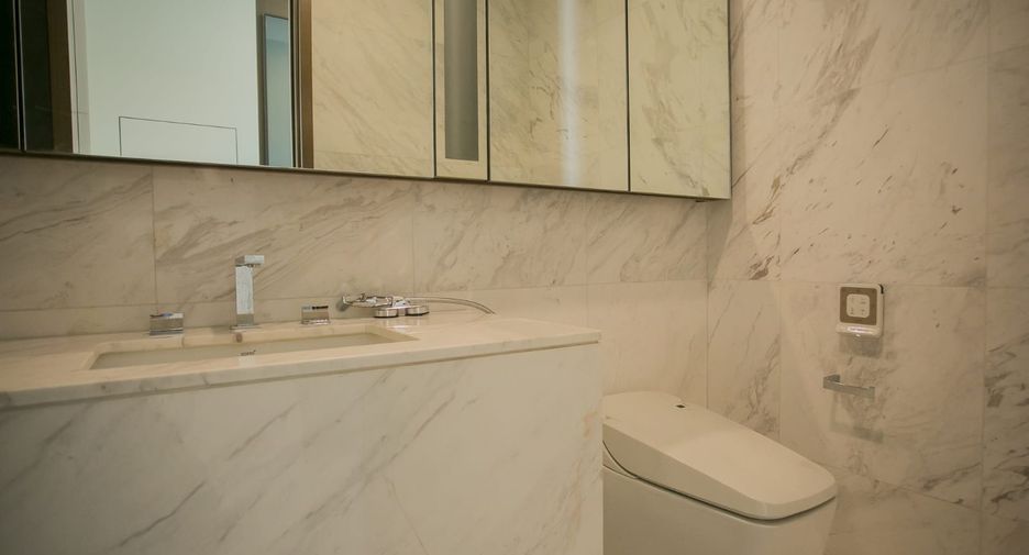 For rent and for sale 2 bedrooms condo in Watthana, Bangkok