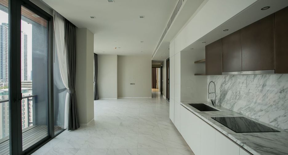 For rent and for sale 2 bedrooms condo in Watthana, Bangkok