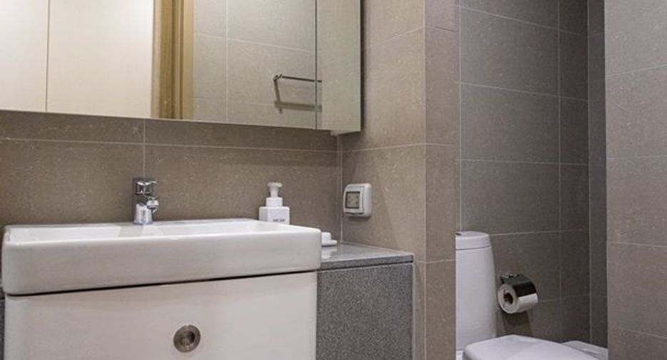For rent 1 bed condo in Pathum Wan, Bangkok