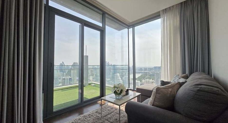 À louer 3 chambres condo à Khlong Toei, Bangkok