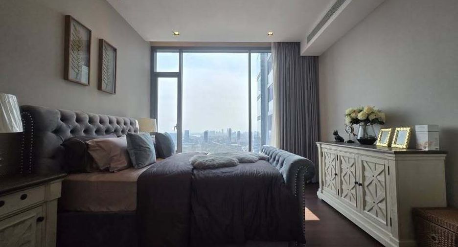 À louer 3 chambres condo à Khlong Toei, Bangkok