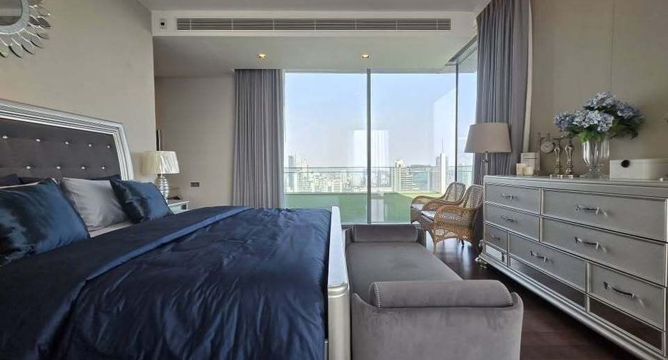 À louer 3 chambres condo à Khlong Toei, Bangkok