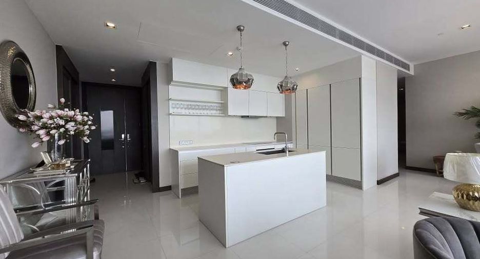 À louer 3 chambres condo à Khlong Toei, Bangkok