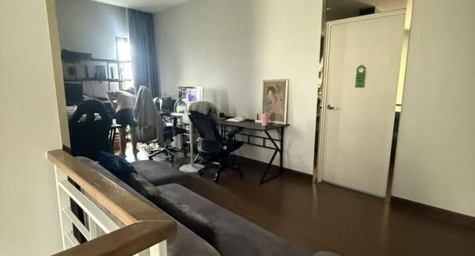 For rent 3 bedrooms house in Saphan Sung, Bangkok