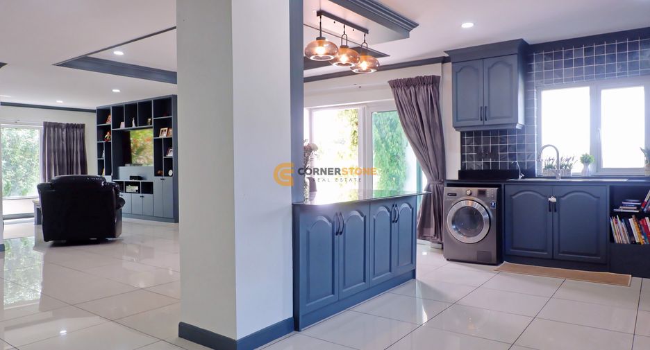 À vendre 3 chambres maison à Bang Lamung, Chonburi