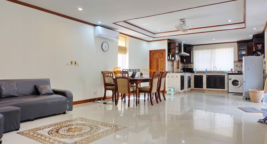 Haus zur Miete mit 4 Zimmer in Bang Lamung, Chonburi