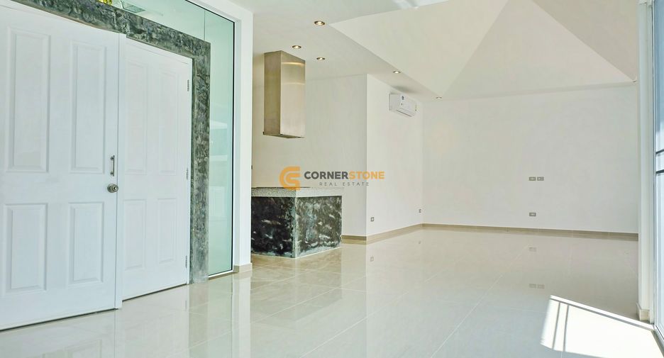 For sale 3 bedrooms house in Bang Lamung, Chonburi