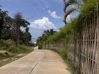 出售 土地 在 Ban Khai, Rayong