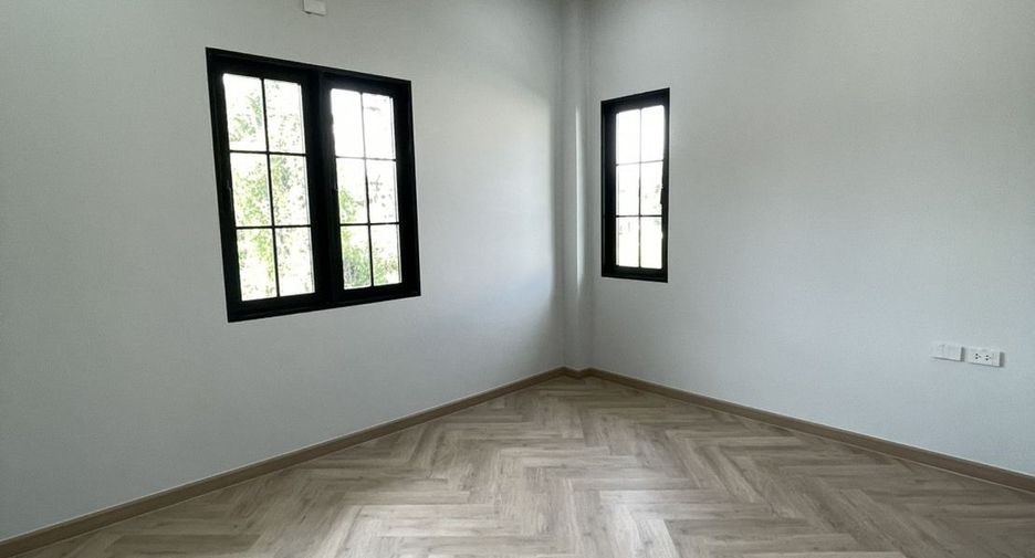出售 4 卧室 独立屋 在 Mueang Chiang Mai, Chiang Mai