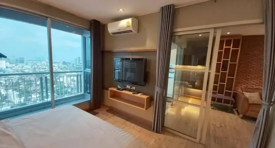 Wohnung zur Miete mit 1 Zimmer in Huai Khwang, Bangkok