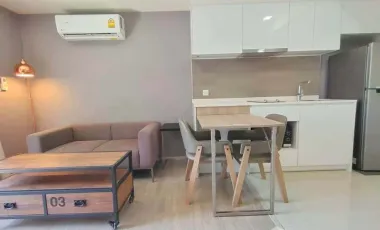 Wohnung zur Miete mit 1 Zimmer in Huai Khwang, Bangkok