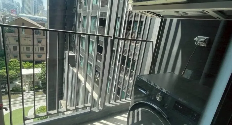 For rent 1 bed condo in Huai Khwang, Bangkok
