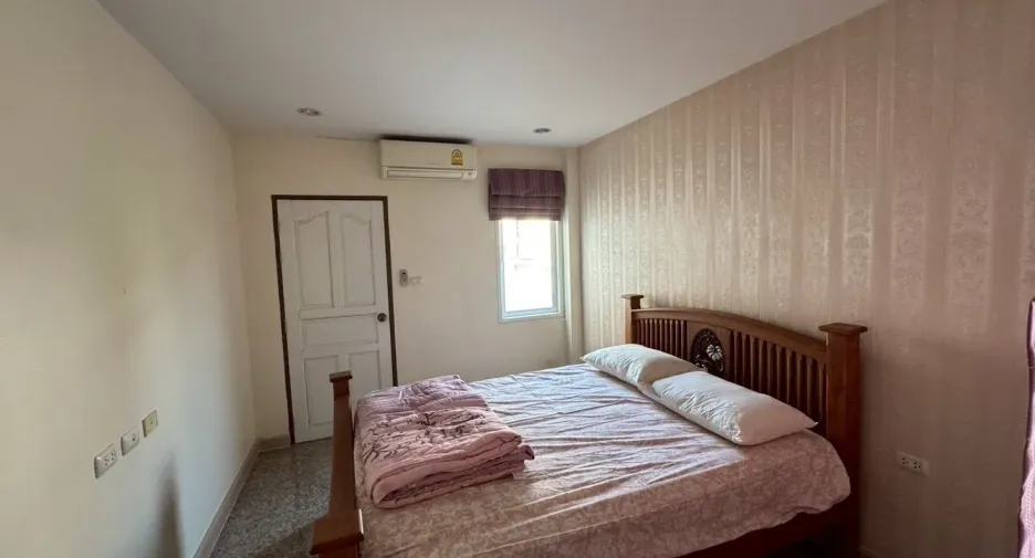 For rent 3 bedrooms house in San Sai, Chiang Mai
