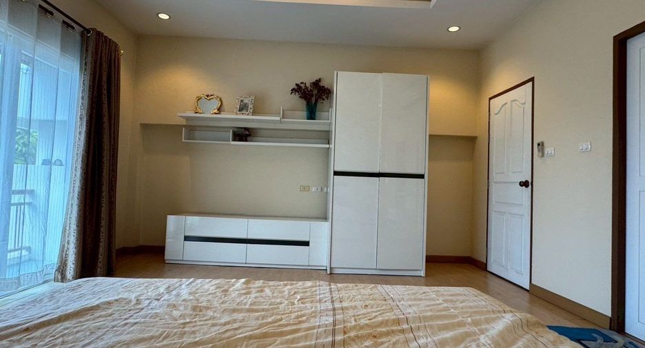 For rent 3 bedrooms house in San Sai, Chiang Mai