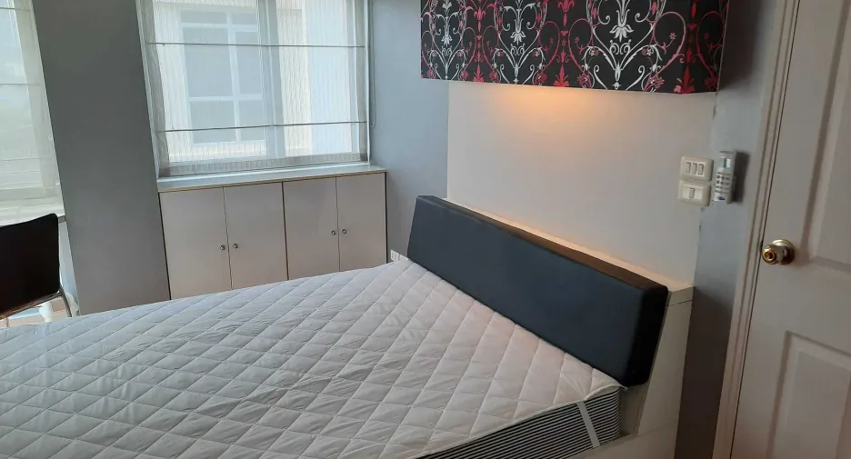 For sale 2 bedrooms condo in Phra Khanong, Bangkok