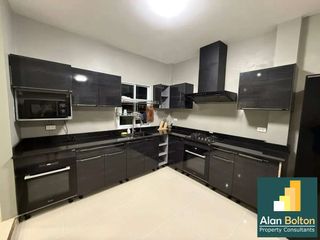 For rent and for sale 3 bedrooms house in Bang Lamung, Chonburi