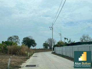 出售 土地 在 Bang Lamung, Chon Buri