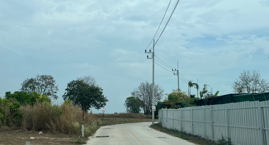 À vendre terrain à Bang Lamung, Chonburi