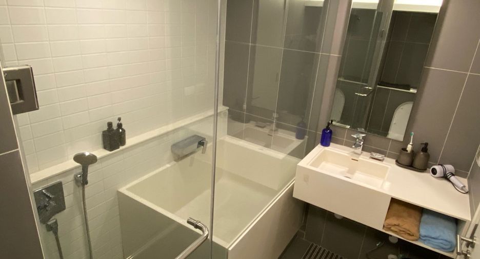 For sale and for rent 1 bed condo in Khlong Toei, Bangkok