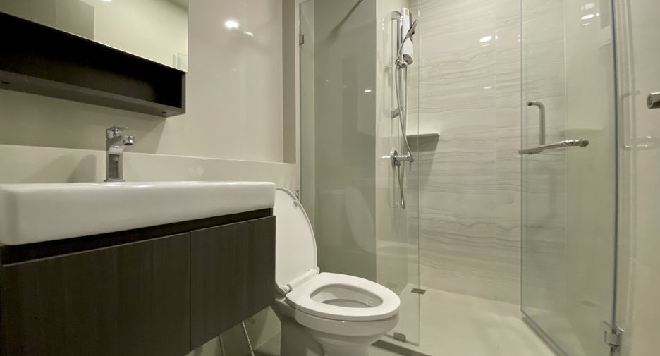 Wohnung zur Miete mit 1 Zimmer in Phra Khanong, Bangkok