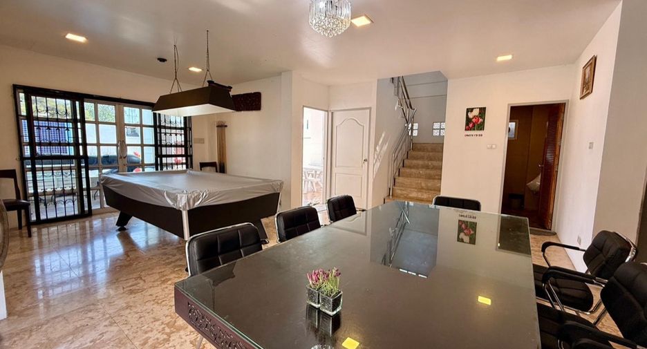 For rent and for sale 7 bedrooms house in Bang Lamung, Chonburi