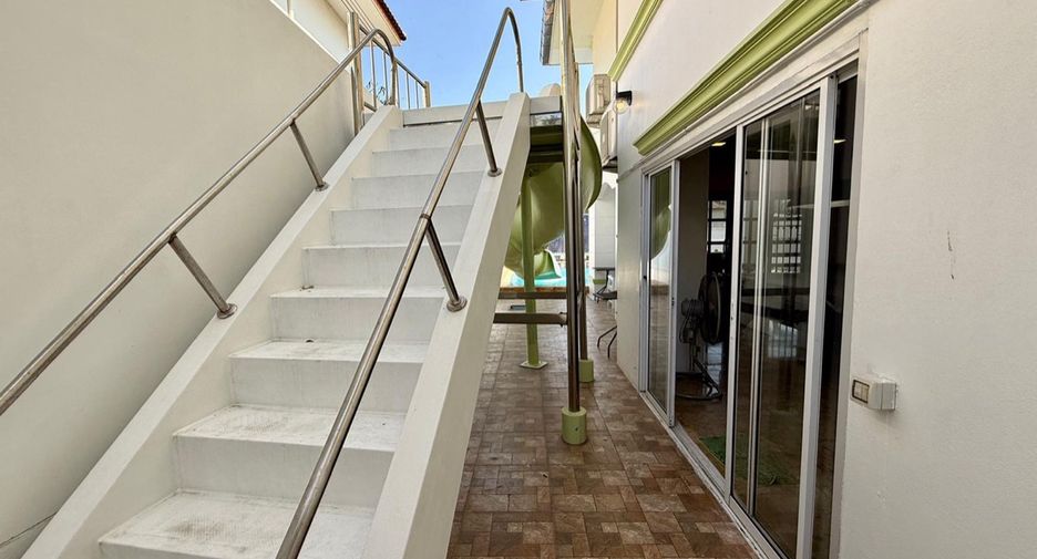 For rent and for sale 7 bedrooms house in Bang Lamung, Chonburi
