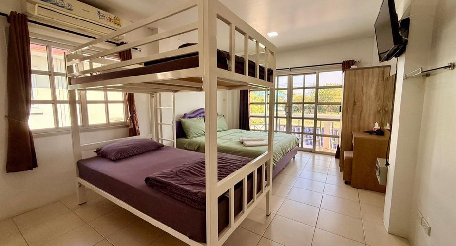 For rent and for sale 7 bedrooms house in Bang Lamung, Chonburi