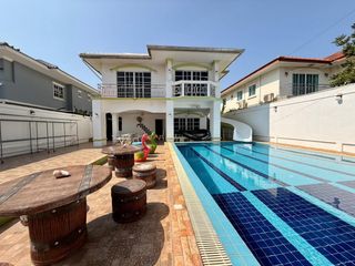 À louer et à vendre 7 chambres maison à Bang Lamung, Chonburi