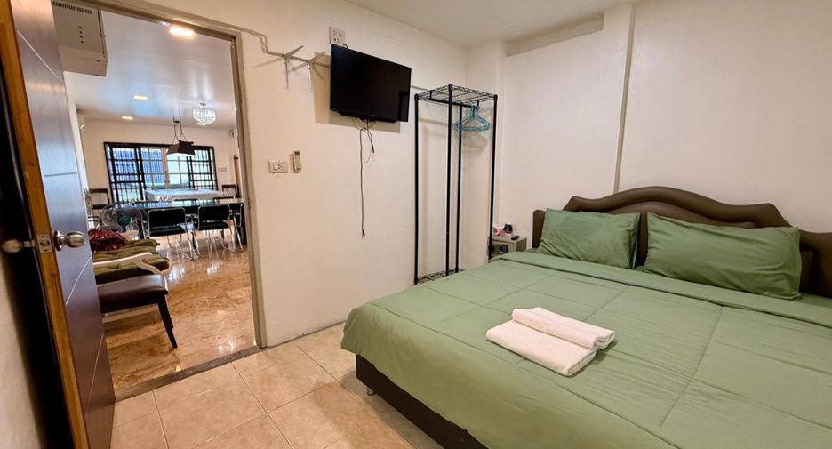 For rent and for sale 7 bedrooms house in Bang Lamung, Chonburi