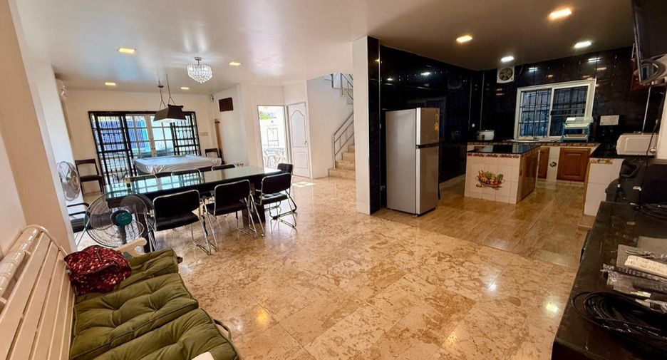 For rent and for sale 7 bedrooms house in Bang Lamung, Chonburi