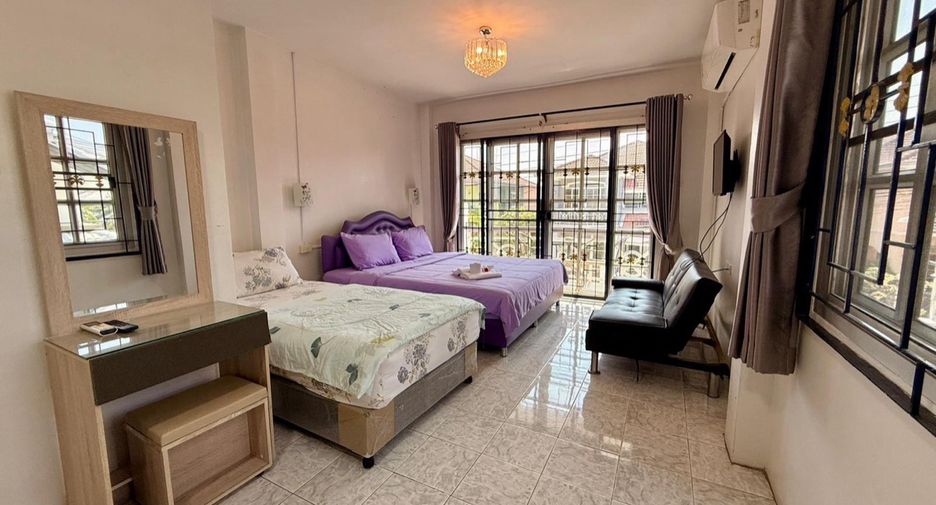 For rent and for sale 6 bedrooms house in Bang Lamung, Chonburi