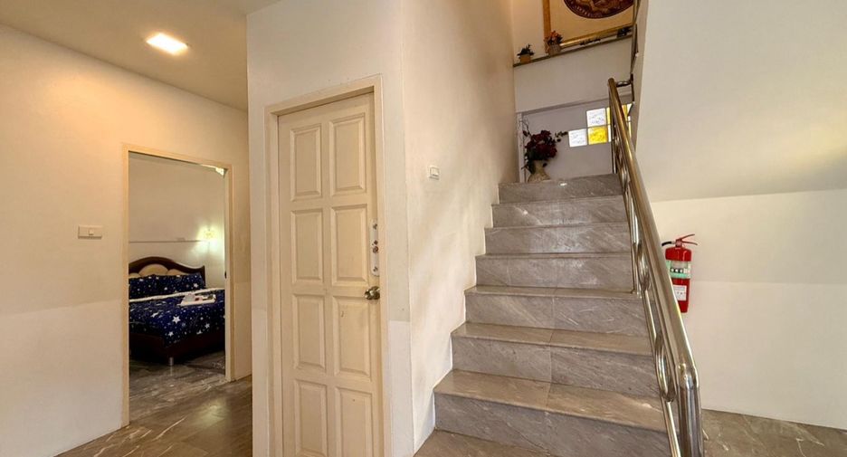 For rent and for sale 6 bedrooms house in Bang Lamung, Chonburi