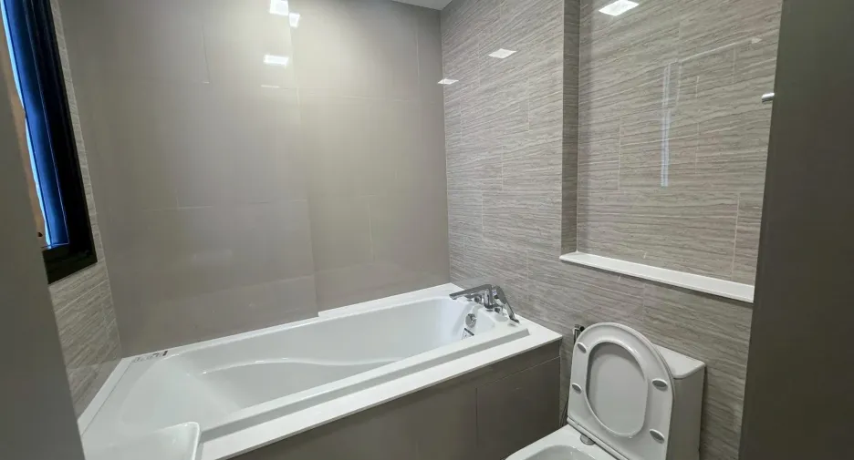 For sale and for rent 2 bedrooms condo in Bang Sue, Bangkok