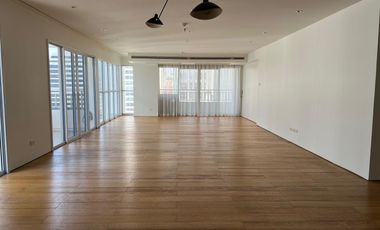 For rent and for sale 4 bedrooms condo in Sathon, Bangkok