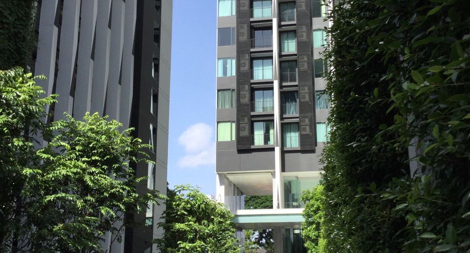 For rent 1 bed condo in Khlong Toei, Bangkok