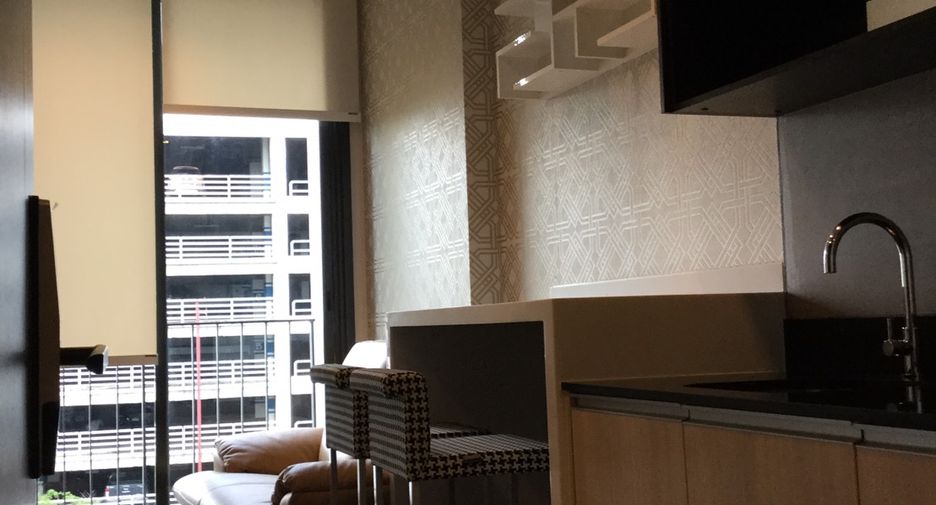 For rent 1 bed condo in Khlong Toei, Bangkok