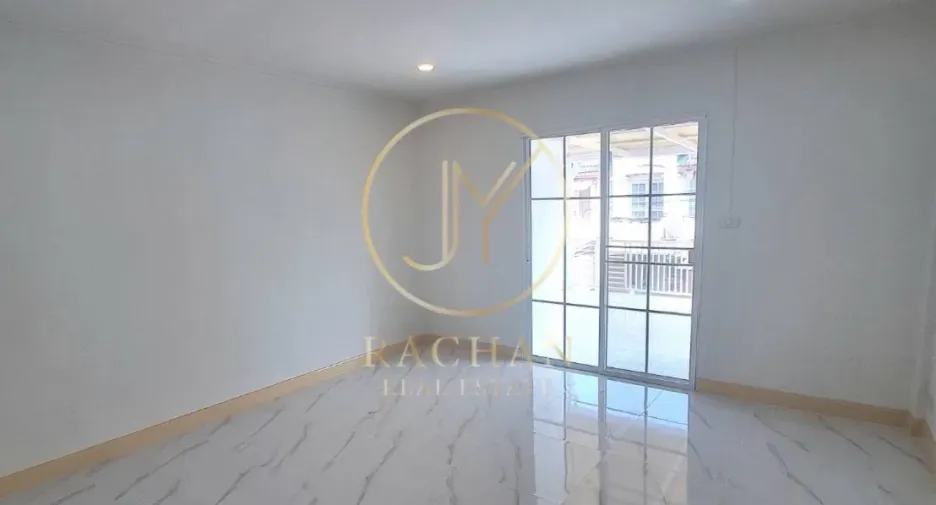 For sale 3 bedrooms townhouse in Bang Bua Thong, Nonthaburi