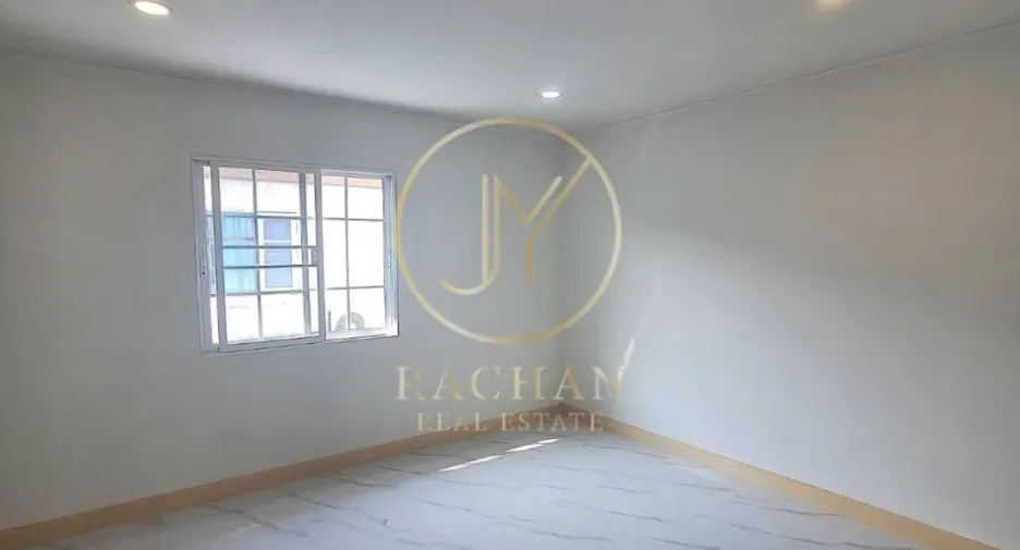 For sale 3 bedrooms townhouse in Bang Bua Thong, Nonthaburi