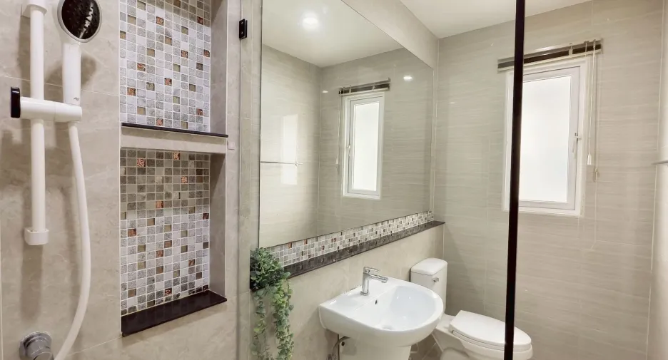 For rent 4 bedrooms house in Khlong Luang, Pathum Thani