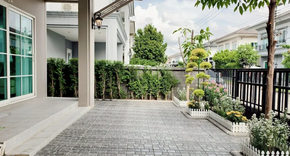 For rent 4 bedrooms house in Khlong Luang, Pathum Thani